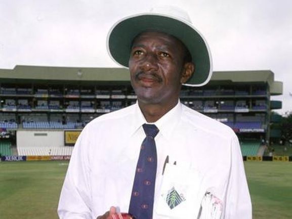 Steve Bucknor is not sorry for the 2008 mistake