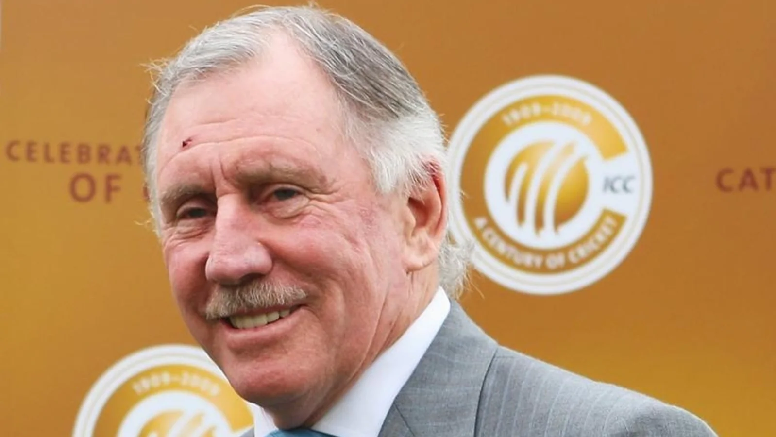 Ian Chappell and restricting teams